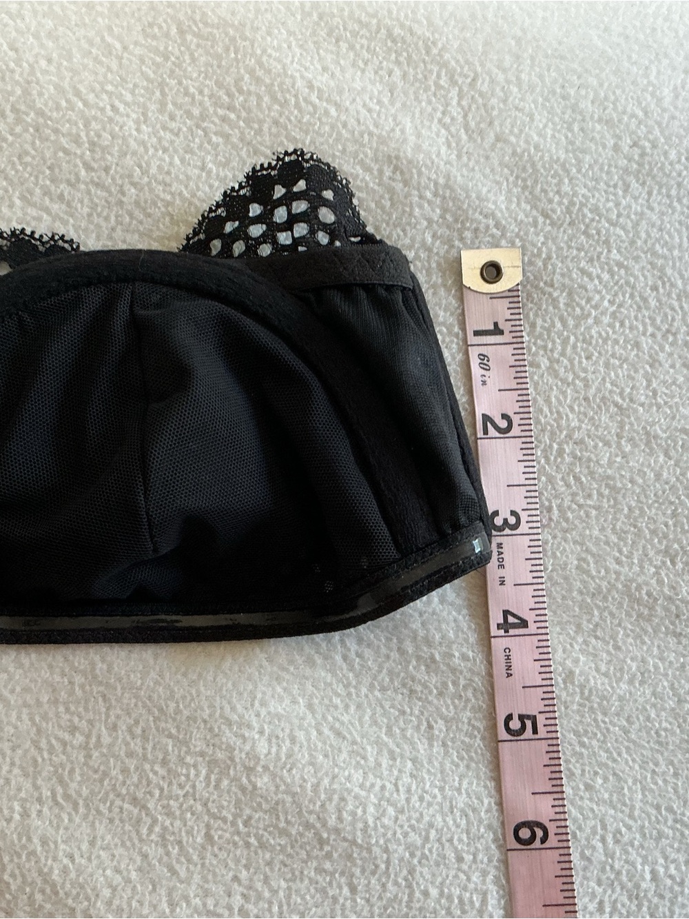 Victoria's Secret Strapless Bra Black Eyelet Lace Trim Underwire Bandeau Size XS - Picture 6 of 7